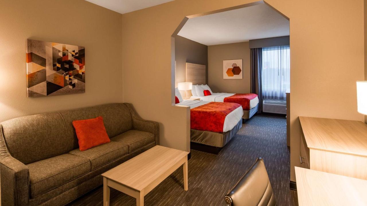 Best Western Plus New Cumberland Εξωτερικό φωτογραφία