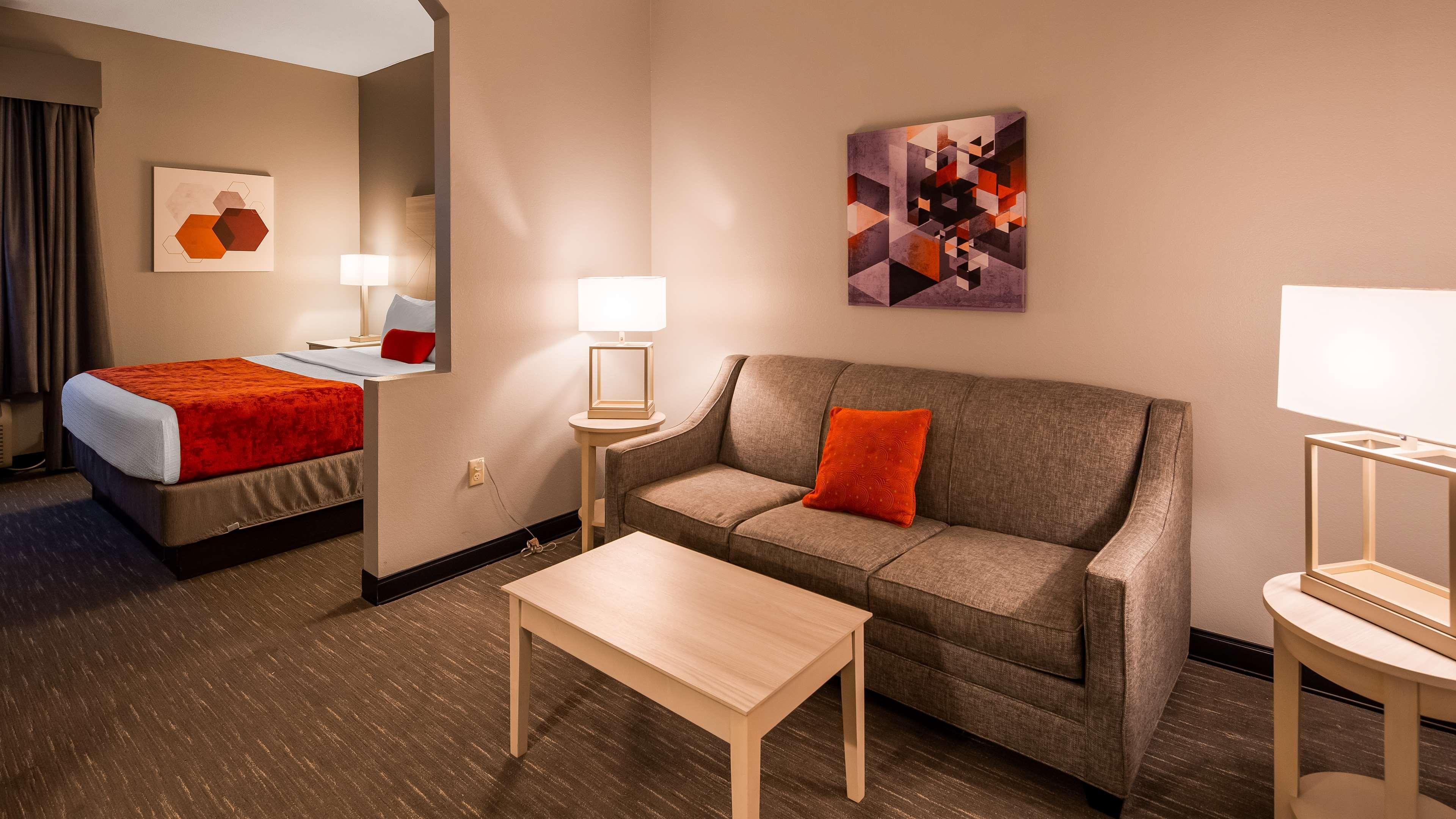 Best Western Plus New Cumberland Εξωτερικό φωτογραφία
