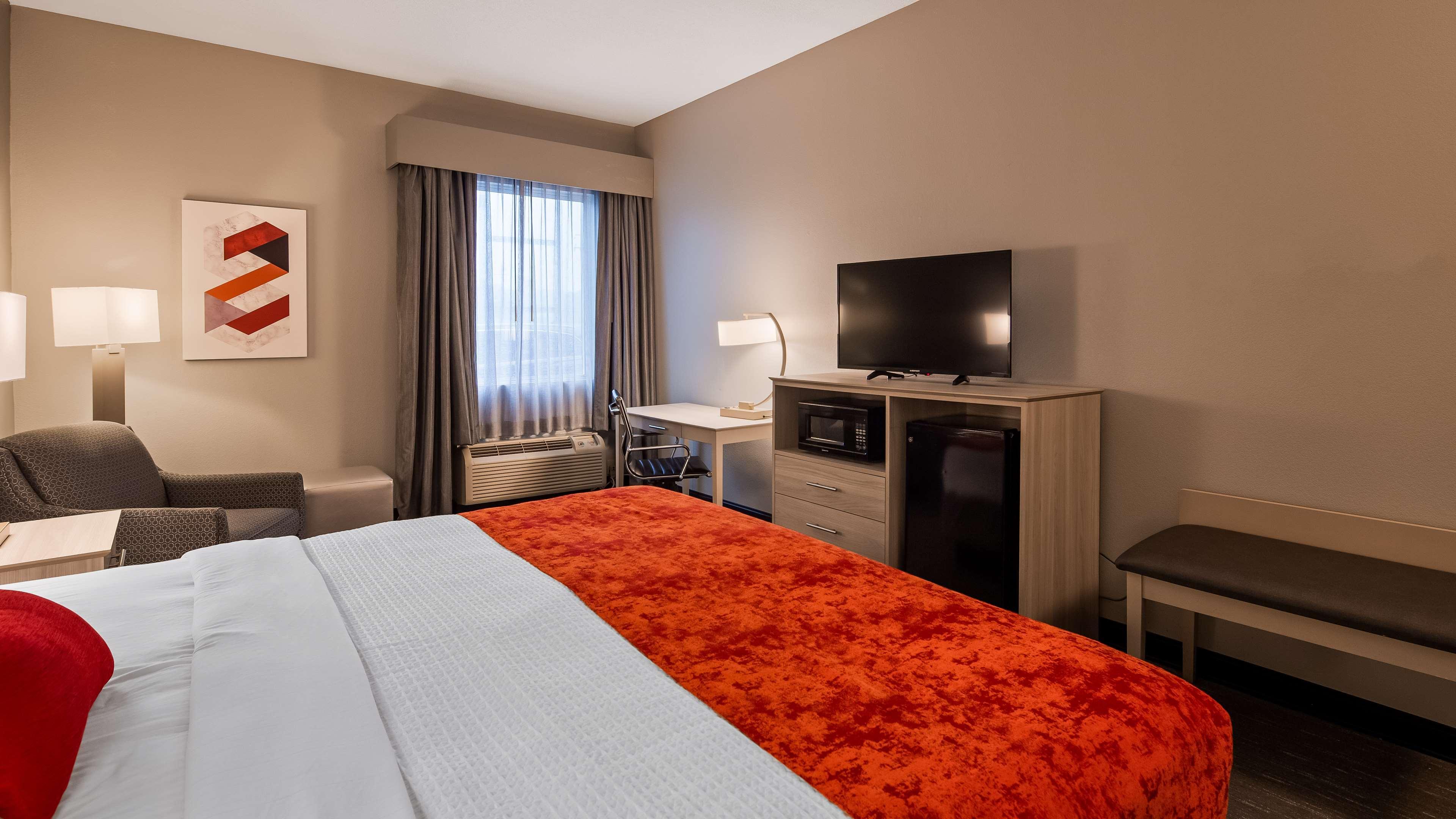 Best Western Plus New Cumberland Εξωτερικό φωτογραφία