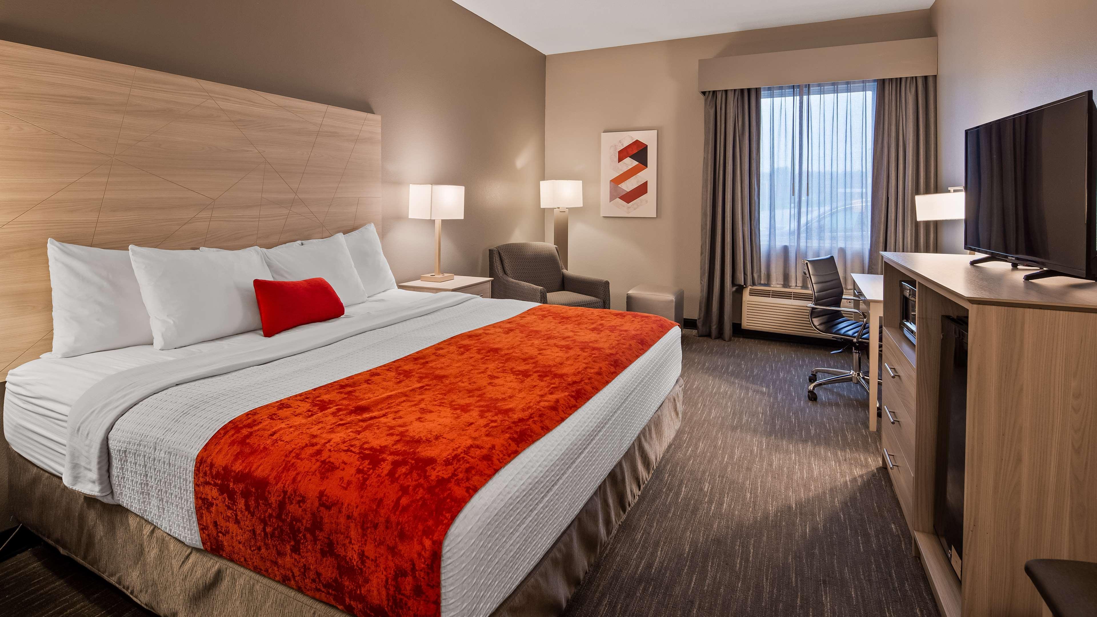 Best Western Plus New Cumberland Εξωτερικό φωτογραφία