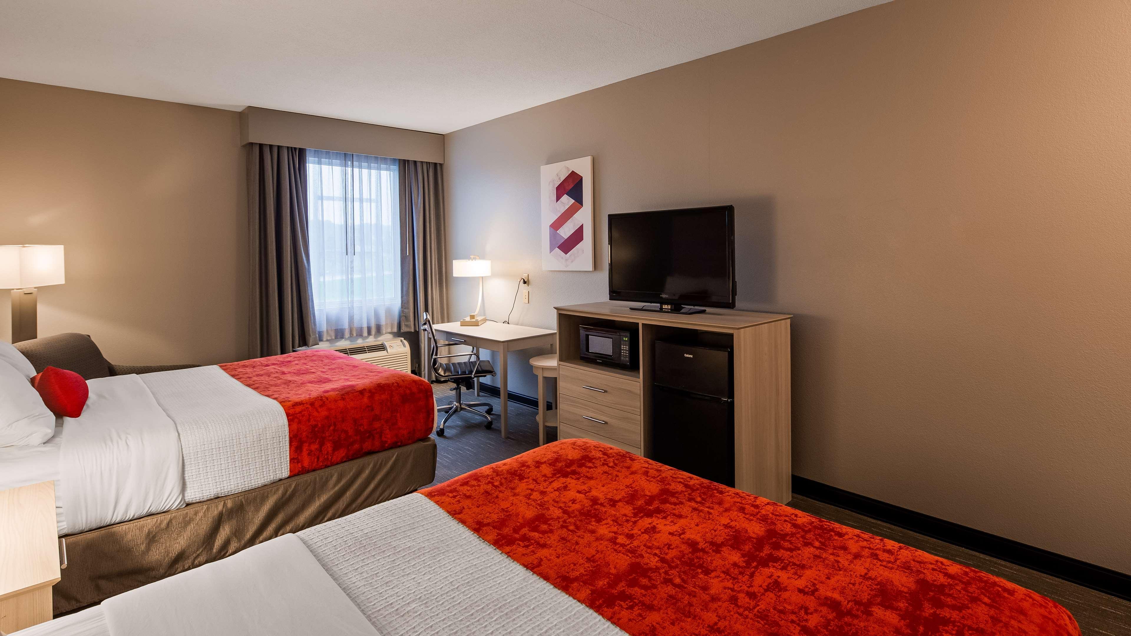 Best Western Plus New Cumberland Εξωτερικό φωτογραφία
