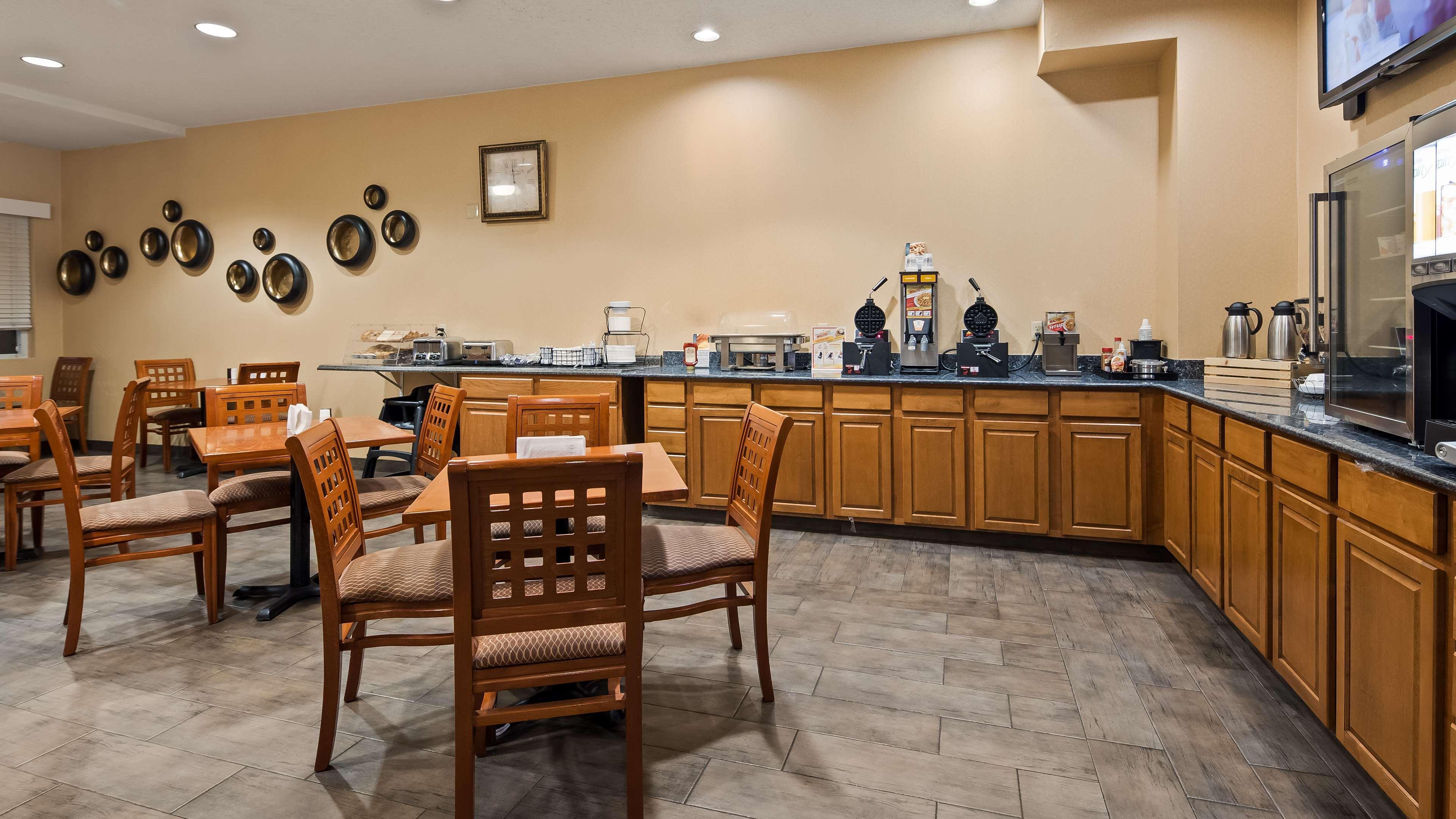 Best Western Plus New Cumberland Εξωτερικό φωτογραφία