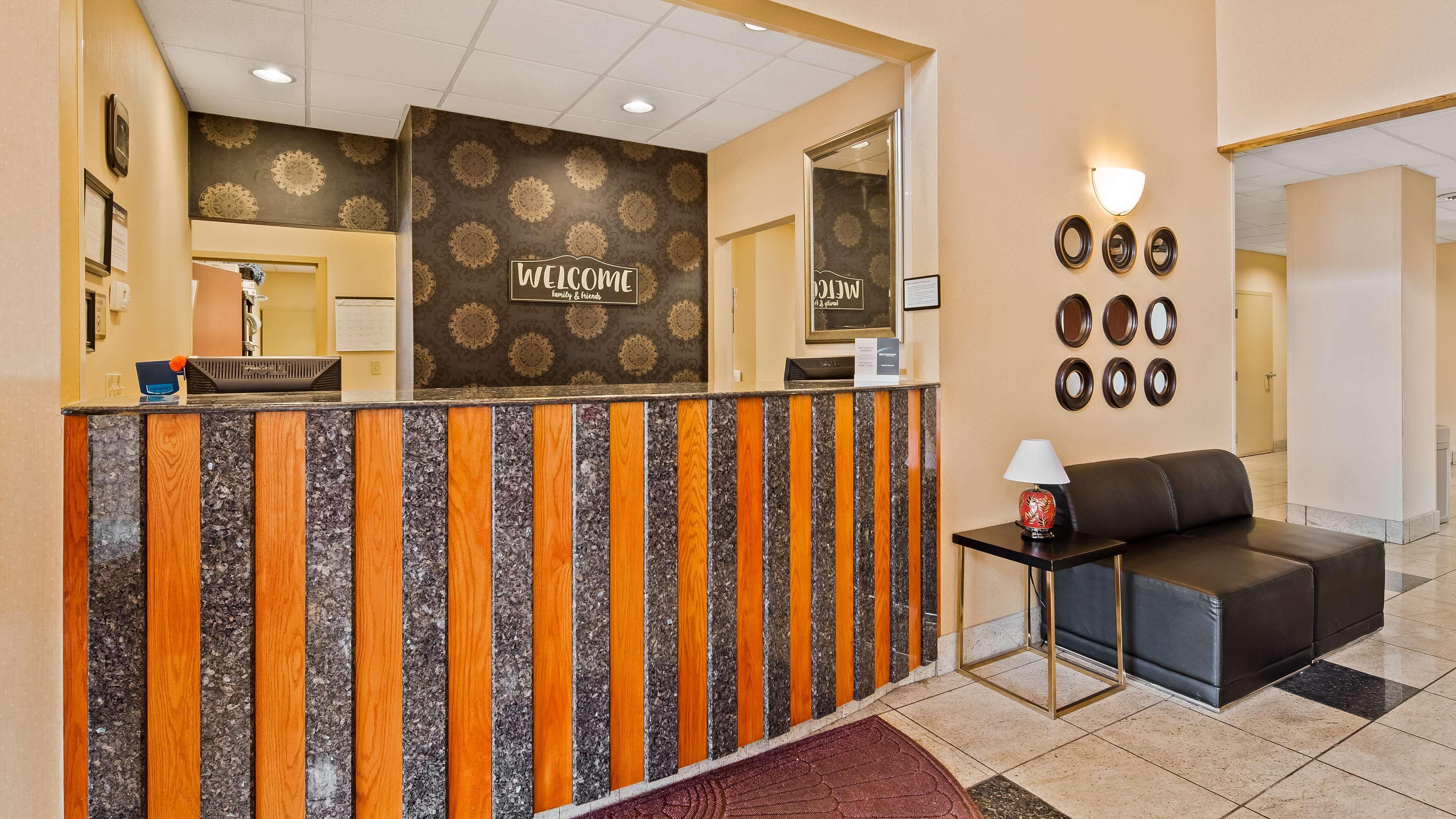 Best Western Plus New Cumberland Εξωτερικό φωτογραφία