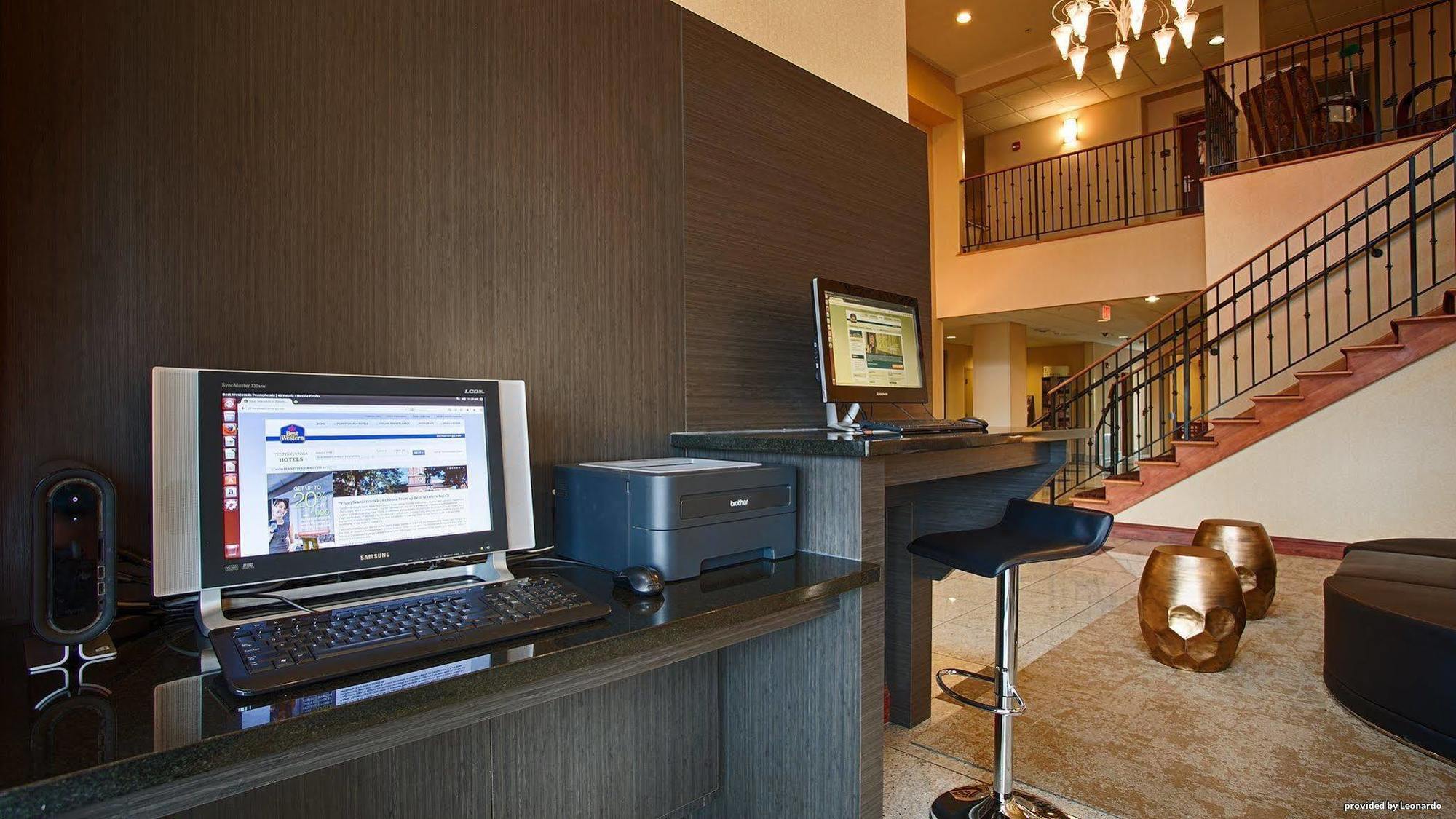Best Western Plus New Cumberland Εξωτερικό φωτογραφία